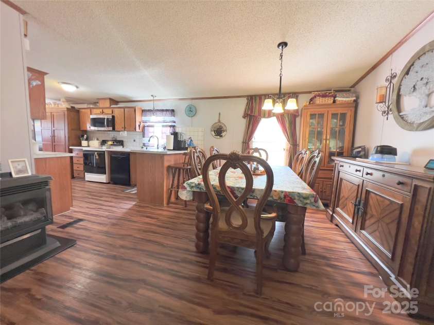 1384 Bradford Mountain Road, Lenoir, NC 28645.  MLS# CAR4248133, YatesRealty ID 9796. 