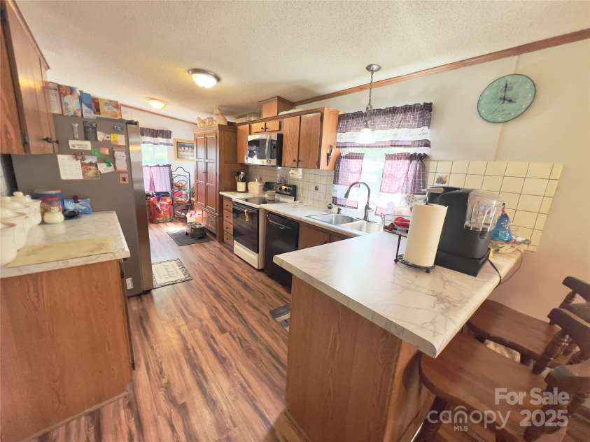 1384 Bradford Mountain Road, Lenoir, NC 28645.  MLS# CAR4248133, YatesRealty ID 9796. 