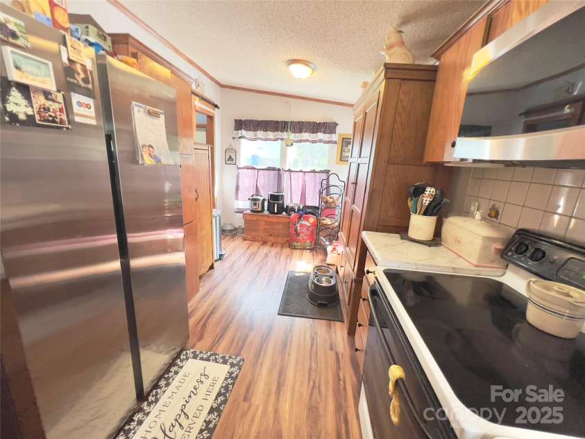 1384 Bradford Mountain Road, Lenoir, NC 28645.  MLS# CAR4248133, YatesRealty ID 9796. 