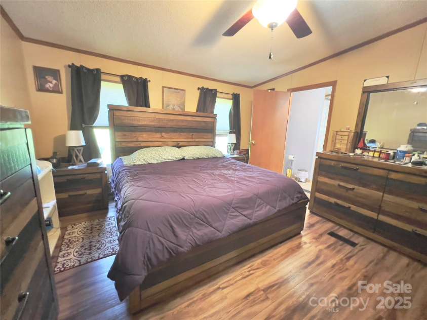 1384 Bradford Mountain Road, Lenoir, NC 28645.  MLS# CAR4248133, YatesRealty ID 9796. 