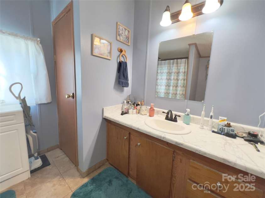 1384 Bradford Mountain Road, Lenoir, NC 28645.  MLS# CAR4248133, YatesRealty ID 9796. 