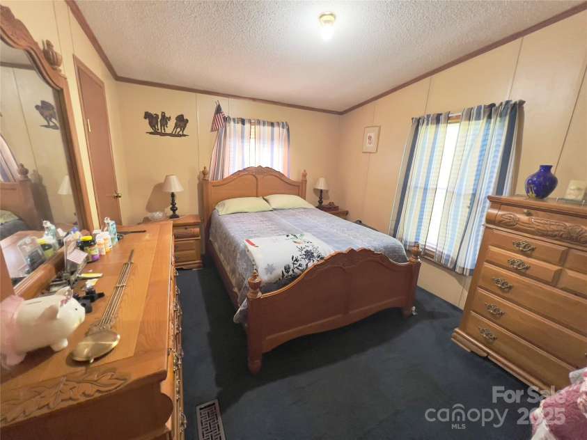 1384 Bradford Mountain Road, Lenoir, NC 28645.  MLS# CAR4248133, YatesRealty ID 9796. 