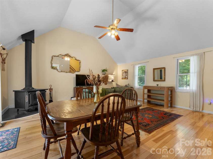 58 Pittman Road, Fletcher, NC 28732.  MLS# CAR4366277, YatesRealty ID 9798. Dining area