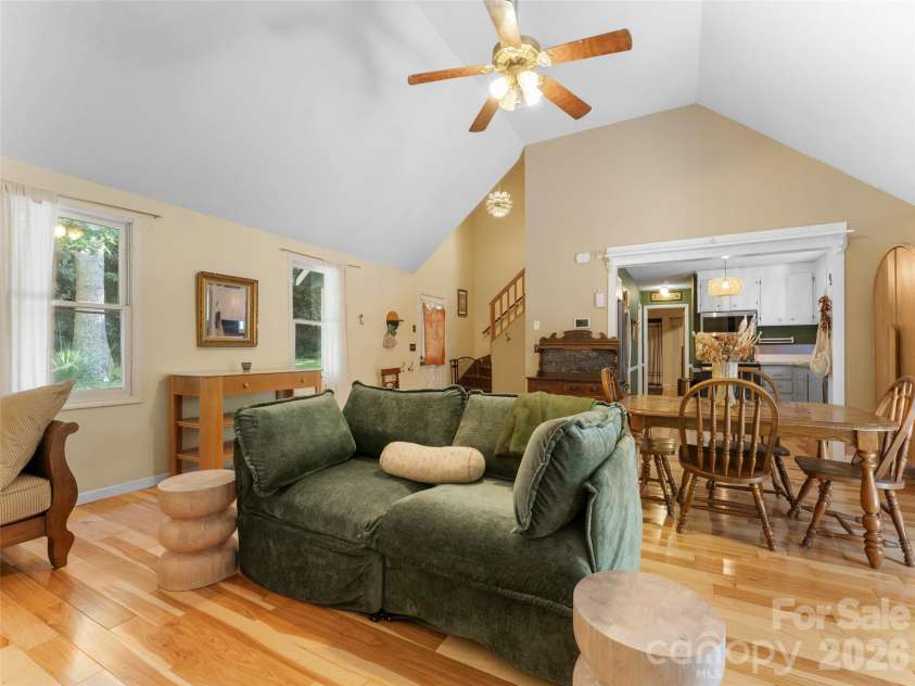 58 Pittman Road, Fletcher, NC 28732.  MLS# CAR4366277, YatesRealty ID 9798. Great Room