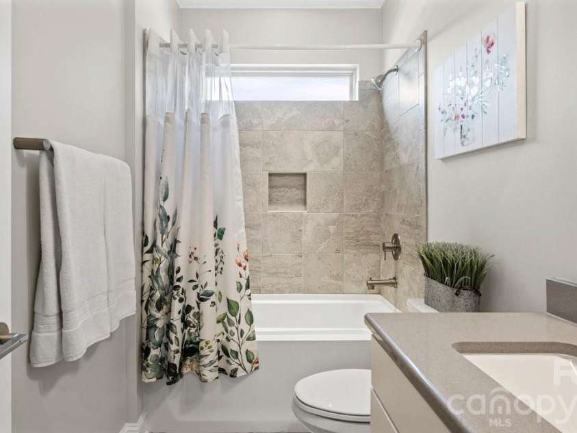 4846 Looking Glass Trail, Denver, NC 28037.  MLS# CAR4359971, YatesRealty ID 9799. 