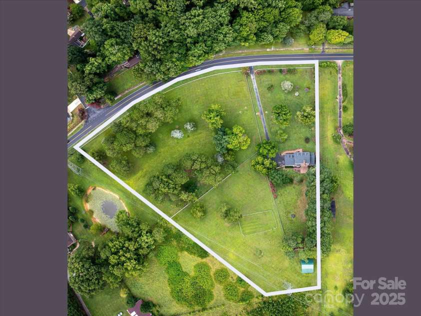 11215 Idlewild Road, Matthews, NC 28105.  MLS# CAR4281881, YatesRealty ID 98. 