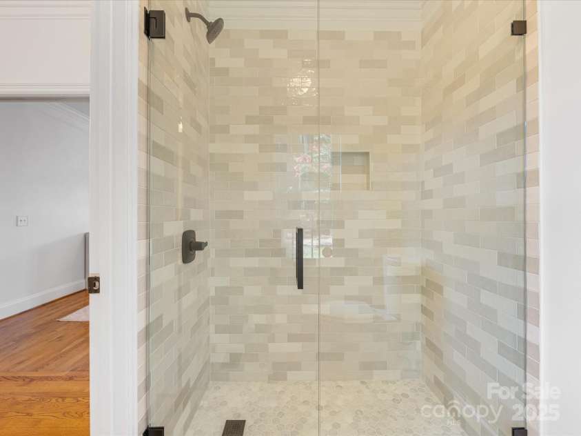 11215 Idlewild Road, Matthews, NC 28105.  MLS# CAR4281881, YatesRealty ID 98. 