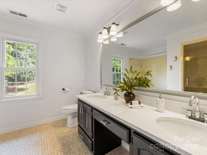 11215 Idlewild Road, Matthews, NC 28105.  MLS# CAR4281881, YatesRealty ID 98. 