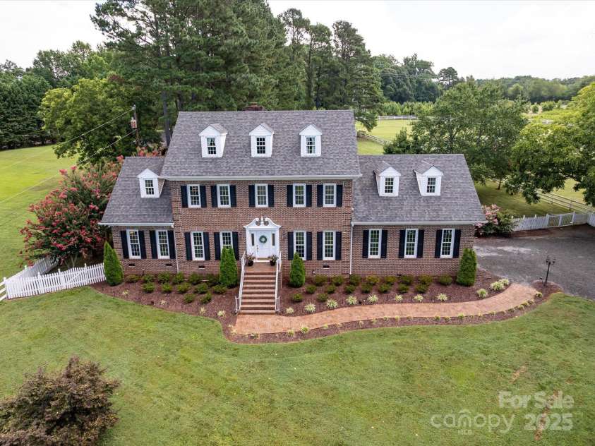 11215 Idlewild Road, Matthews, NC 28105.  MLS# CAR4281881, YatesRealty ID 98. 