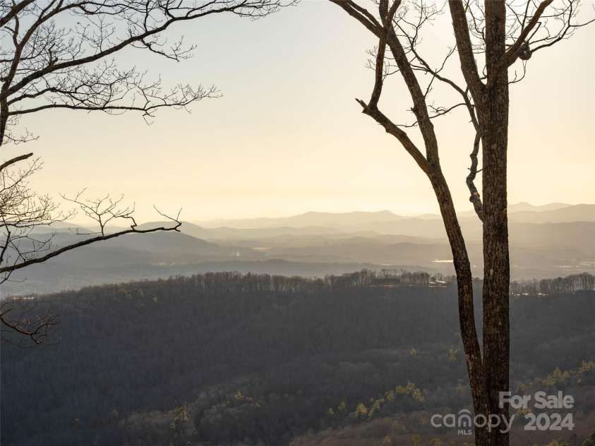 63 Summit Trail Drive, Hendersonville, NC 28792.  MLS# CAR4136212, YatesRealty ID 98. 