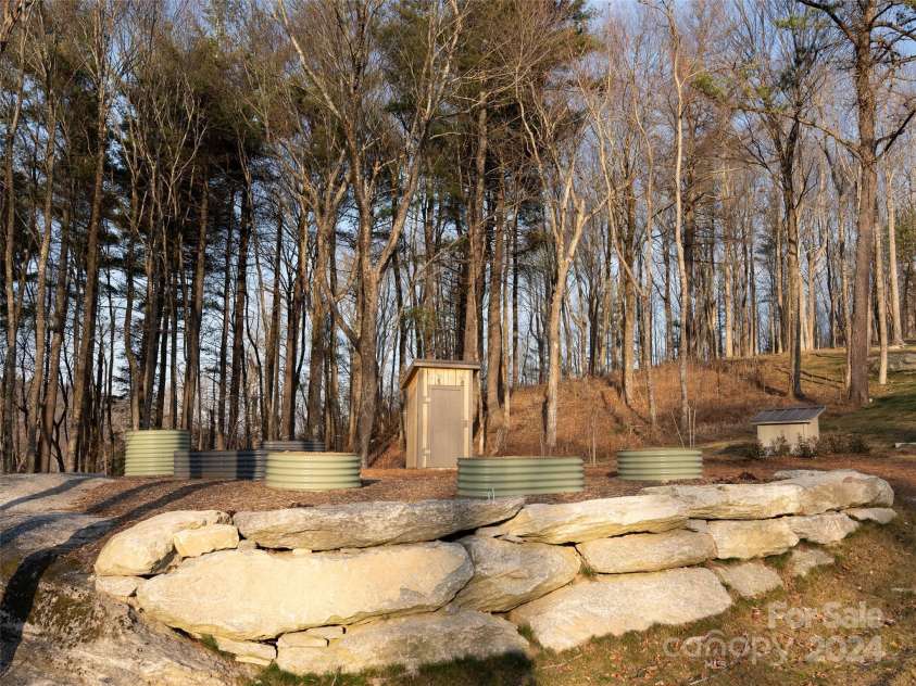 63 Summit Trail Drive, Hendersonville, NC 28792.  MLS# CAR4136212, YatesRealty ID 98. 