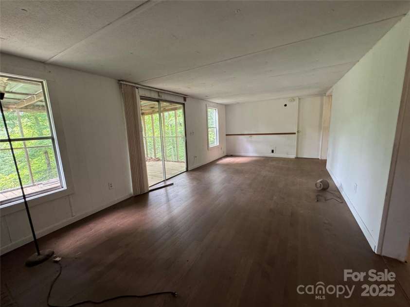 91 Keys Road, Almond, NC 28702.  MLS# CAR4268560, YatesRealty ID 98. 