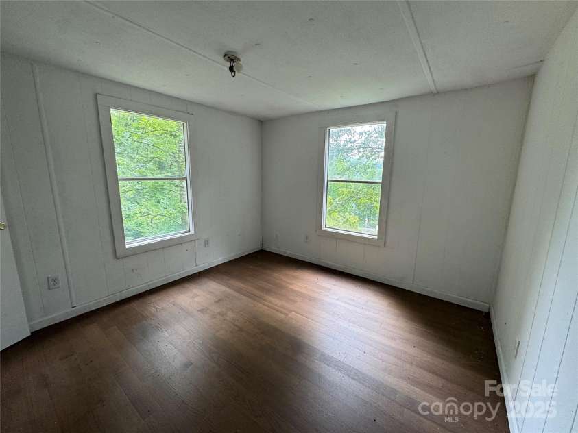 91 Keys Road, Almond, NC 28702.  MLS# CAR4268560, YatesRealty ID 98. 