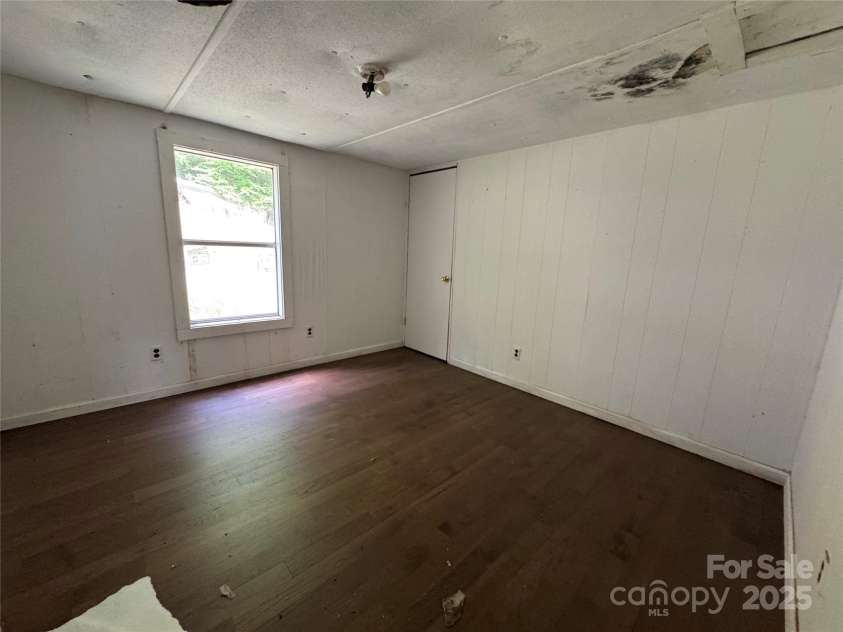 91 Keys Road, Almond, NC 28702.  MLS# CAR4268560, YatesRealty ID 98. 