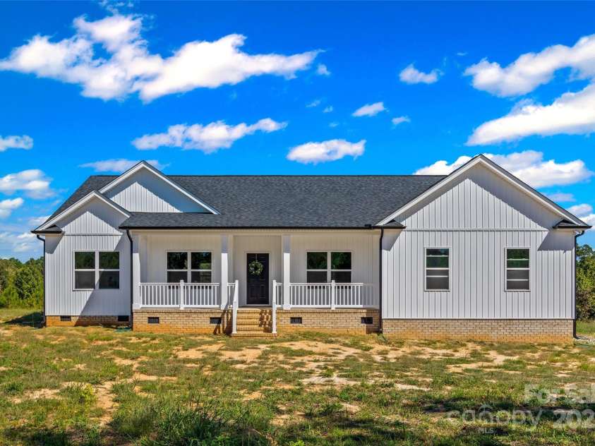 4822 Bull Run Road, Blackstock, SC 29014.  MLS# CAR4311052, YatesRealty ID 980. 