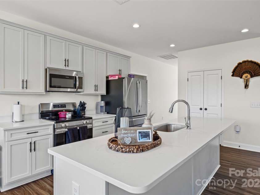 4822 Bull Run Road, Blackstock, SC 29014.  MLS# CAR4311052, YatesRealty ID 980. 