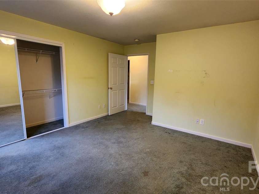200 Park Place, Morganton, NC 28655.  MLS# CAR4367466, YatesRealty ID 9800. BR #3