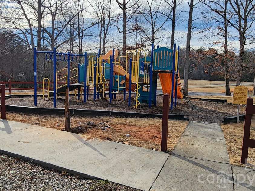200 Park Place, Morganton, NC 28655.  MLS# CAR4367466, YatesRealty ID 9800. Simpson Park across the street