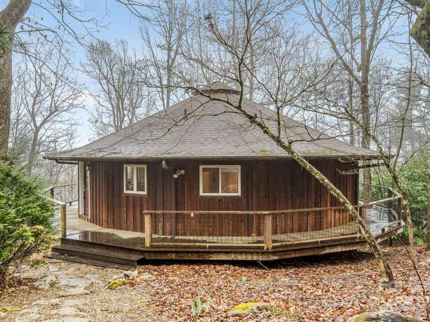 830 Fortescue Road, Zirconia, NC 28790.  MLS# CAR4232799, YatesRealty ID 9801. 