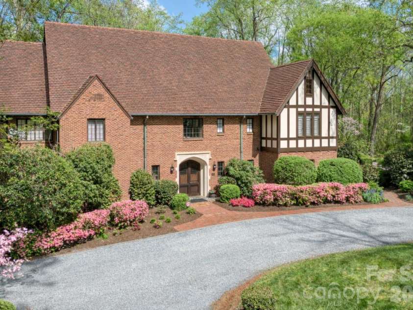 5510 Main Street, Salisbury, NC 28147.  MLS# CAR4364535, YatesRealty ID 9802. 