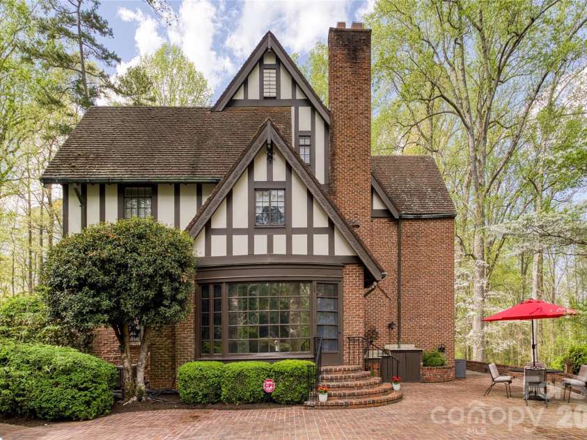 5510 Main Street, Salisbury, NC 28147.  MLS# CAR4364535, YatesRealty ID 9802. 