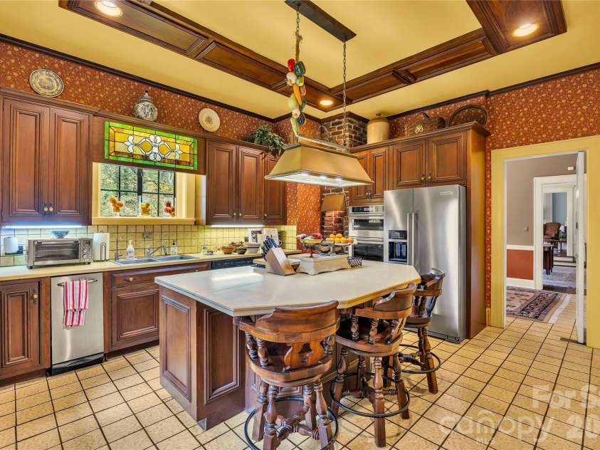 5510 Main Street, Salisbury, NC 28147.  MLS# CAR4364535, YatesRealty ID 9802. 