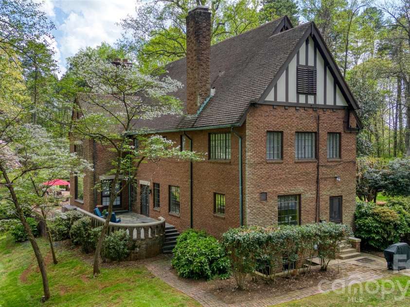 5510 Main Street, Salisbury, NC 28147.  MLS# CAR4364535, YatesRealty ID 9802. 