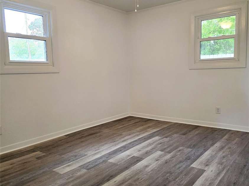 11 10th Avenue, Maiden, NC 28650.  MLS# CAR4253345, YatesRealty ID 9803. 