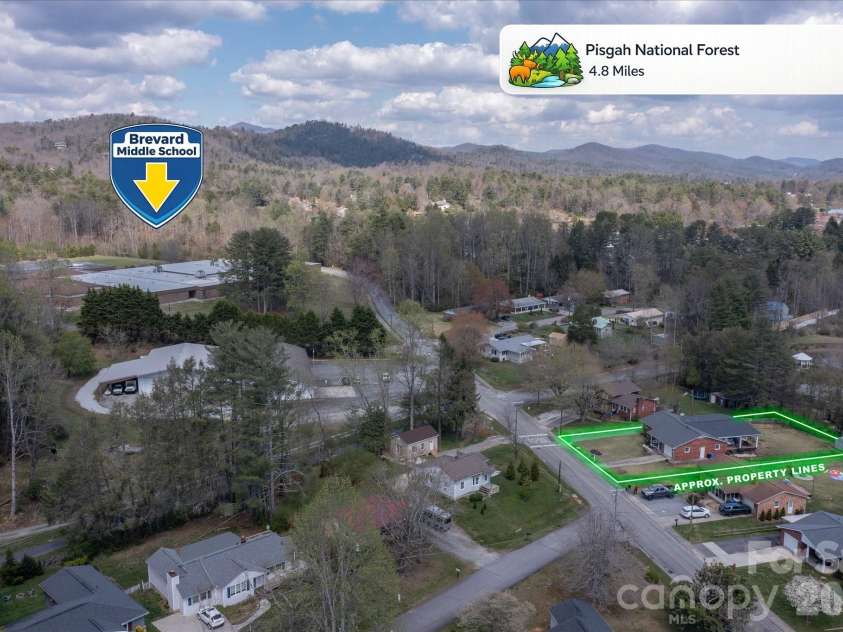 180 Fisher Road, Brevard, NC 28712.  MLS# CAR4365104, YatesRealty ID 9803. 