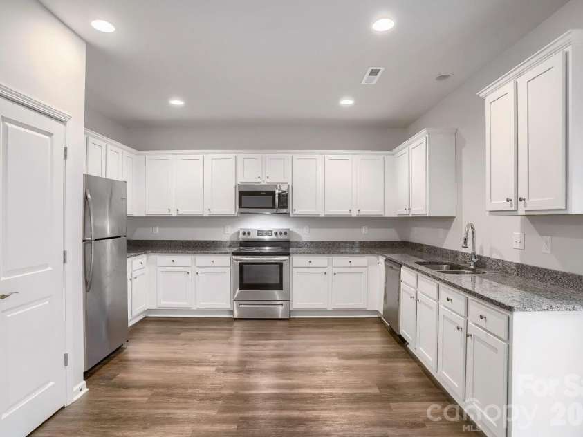 1333 Ron Whicker Drive, Catawba, NC 28609.  MLS# CAR4366004, YatesRealty ID 9804. 