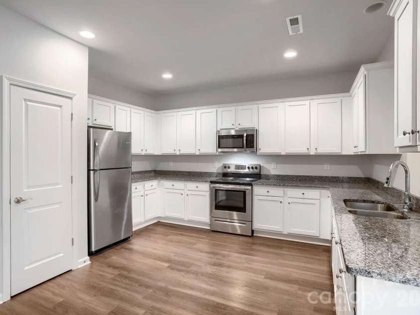 1333 Ron Whicker Drive, Catawba, NC 28609.  MLS# CAR4366004, YatesRealty ID 9804. 