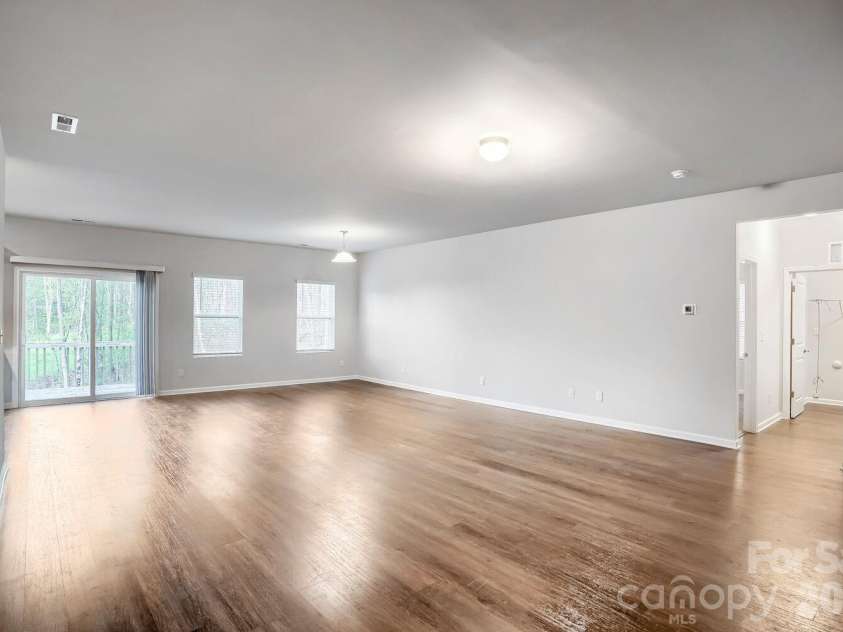 1333 Ron Whicker Drive, Catawba, NC 28609.  MLS# CAR4366004, YatesRealty ID 9804. 