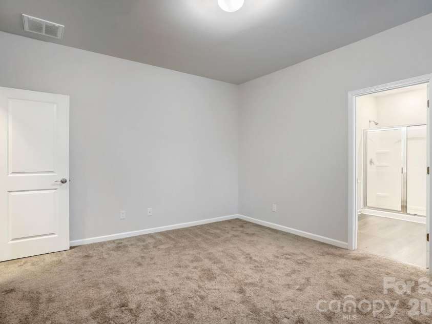 1333 Ron Whicker Drive, Catawba, NC 28609.  MLS# CAR4366004, YatesRealty ID 9804. 