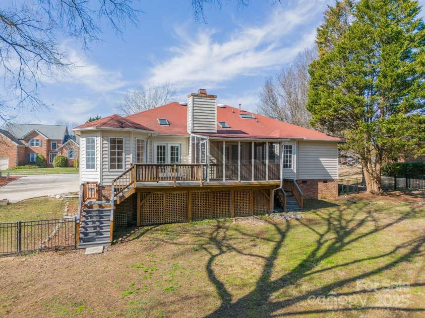 3447 Nestling Lane, Fort Mill, SC 29708.  MLS# CAR4219330, YatesRealty ID 9804. 