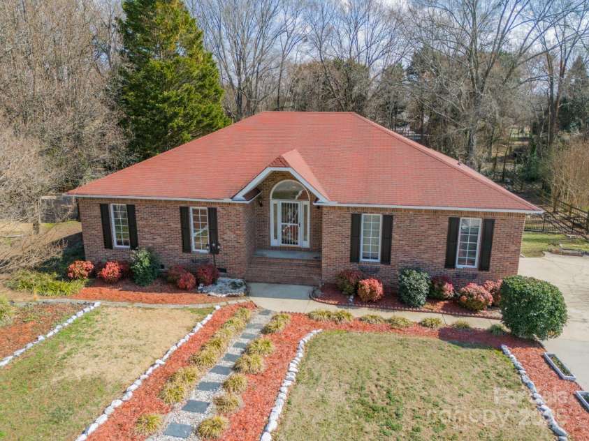 3447 Nestling Lane, Fort Mill, SC 29708.  MLS# CAR4219330, YatesRealty ID 9804. 