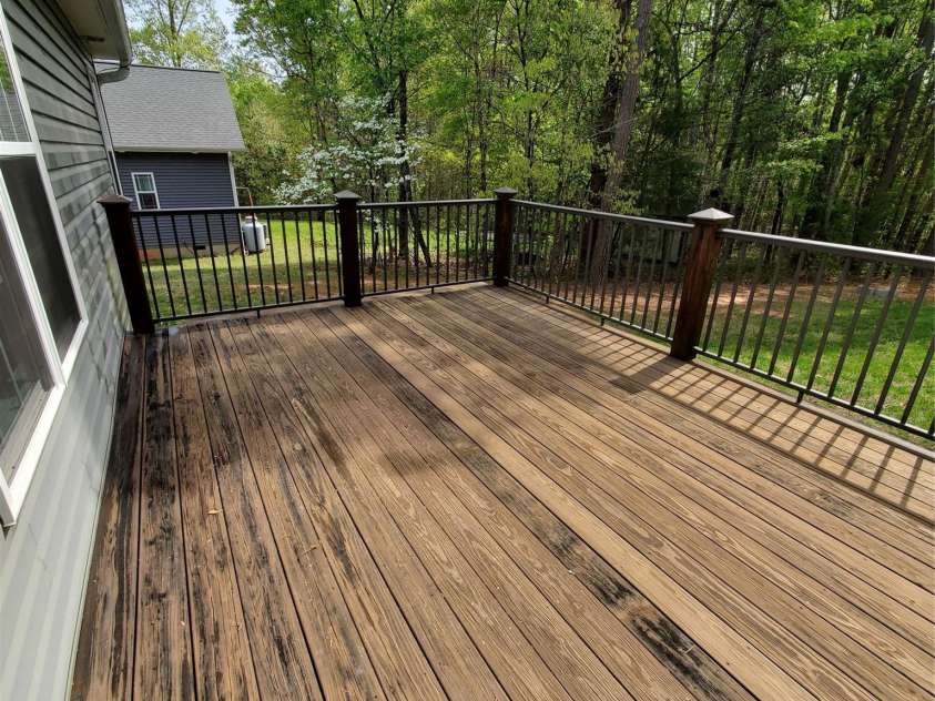 3564 Still Knoll Lane, Sherrills Ford, NC 28673.  MLS# CAR4367548, YatesRealty ID 9806. Back Yard Deck