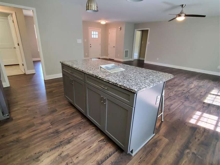 3564 Still Knoll Lane, Sherrills Ford, NC 28673.  MLS# CAR4367548, YatesRealty ID 9806. Kitchen