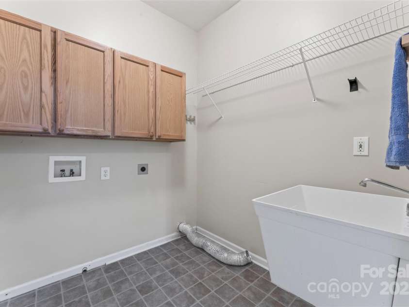 5022 Saybrook Drive, Harrisburg, NC 28075.  MLS# CAR4253344, YatesRealty ID 9806. 