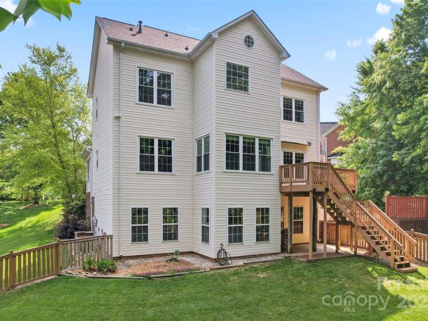 5022 Saybrook Drive, Harrisburg, NC 28075.  MLS# CAR4253344, YatesRealty ID 9806. 