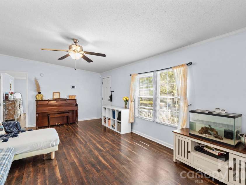 103 Keyside Lane, Mooresville, NC 28115.  MLS# CAR4367532, YatesRealty ID 9808. 