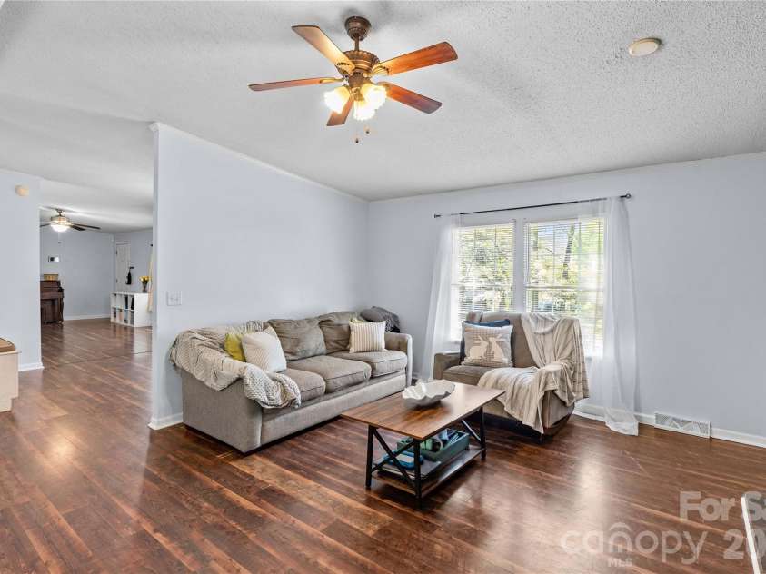 103 Keyside Lane, Mooresville, NC 28115.  MLS# CAR4367532, YatesRealty ID 9808. 