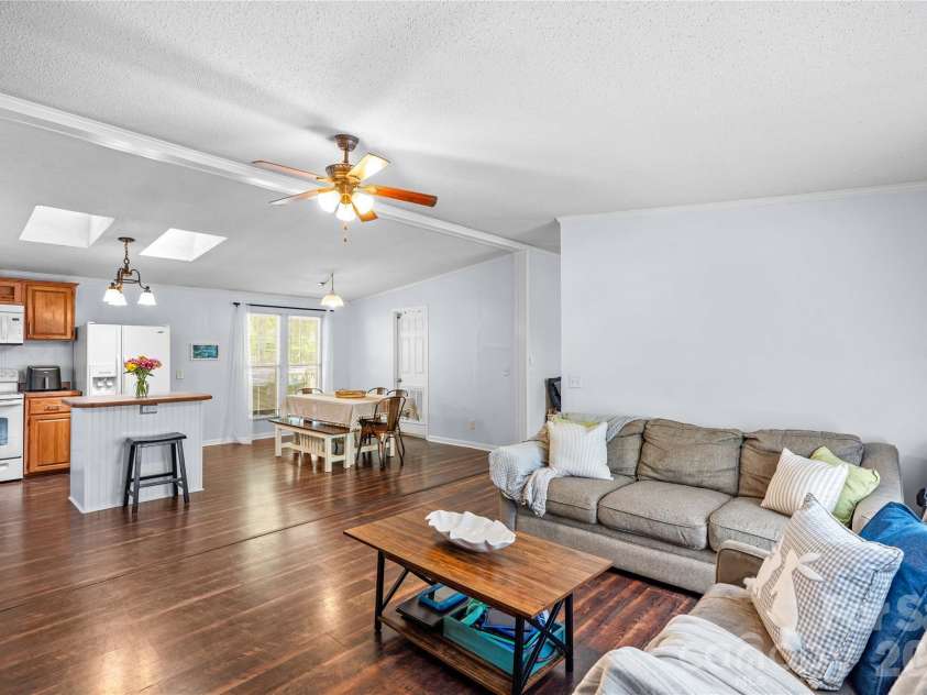 103 Keyside Lane, Mooresville, NC 28115.  MLS# CAR4367532, YatesRealty ID 9808. 