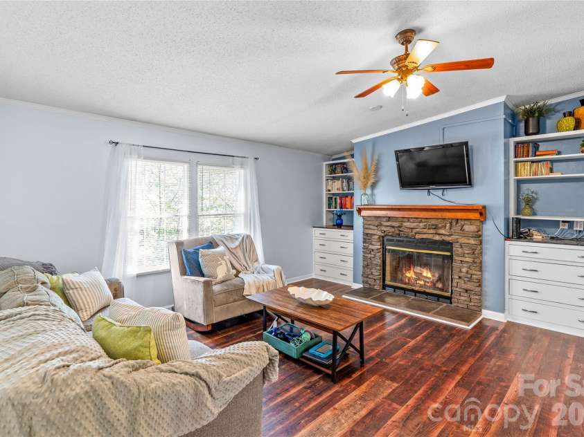 103 Keyside Lane, Mooresville, NC 28115.  MLS# CAR4367532, YatesRealty ID 9808. 