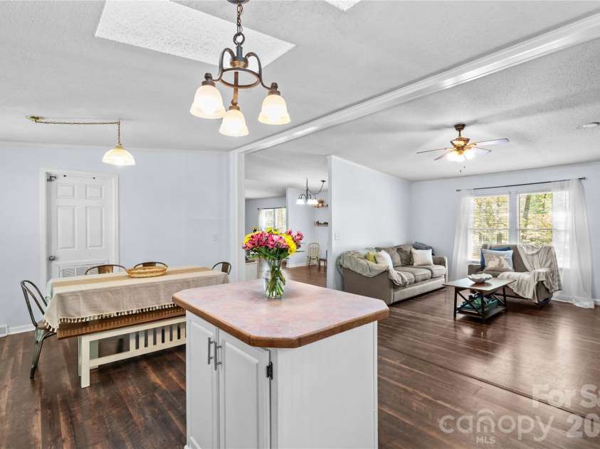 103 Keyside Lane, Mooresville, NC 28115.  MLS# CAR4367532, YatesRealty ID 9808. 