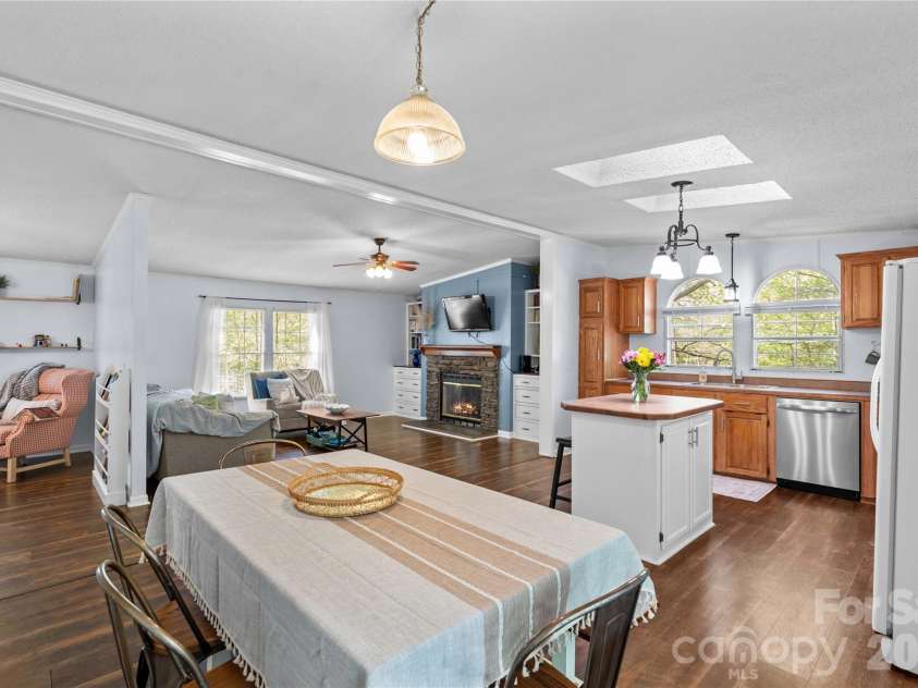 103 Keyside Lane, Mooresville, NC 28115.  MLS# CAR4367532, YatesRealty ID 9808. 