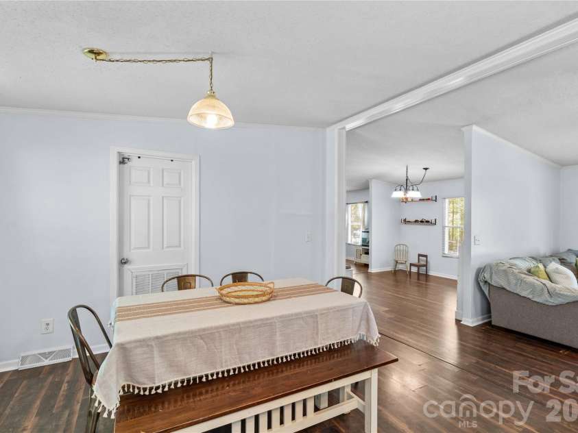 103 Keyside Lane, Mooresville, NC 28115.  MLS# CAR4367532, YatesRealty ID 9808. 