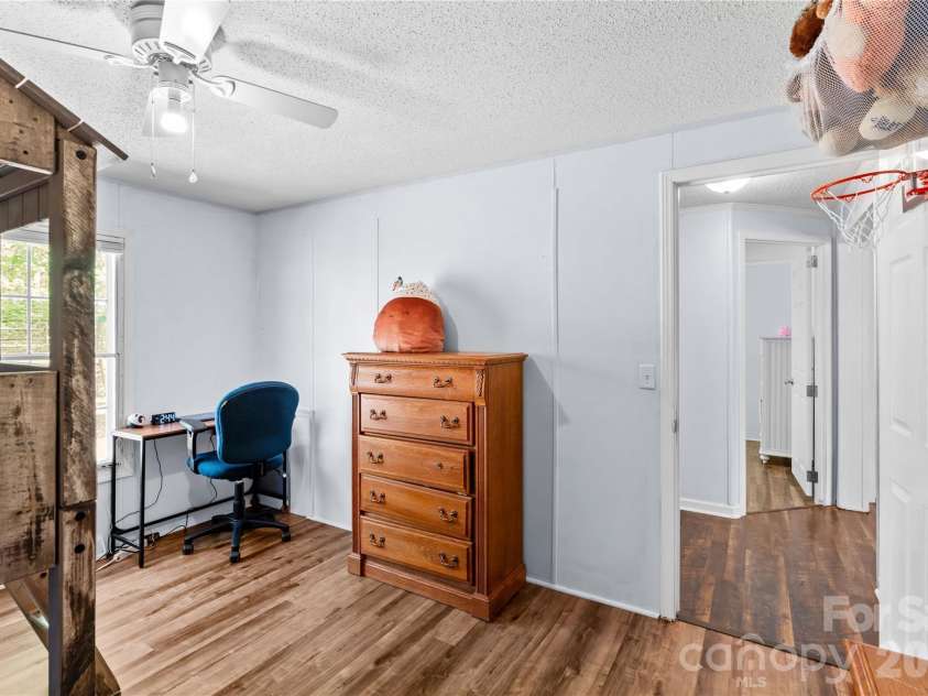 103 Keyside Lane, Mooresville, NC 28115.  MLS# CAR4367532, YatesRealty ID 9808. 