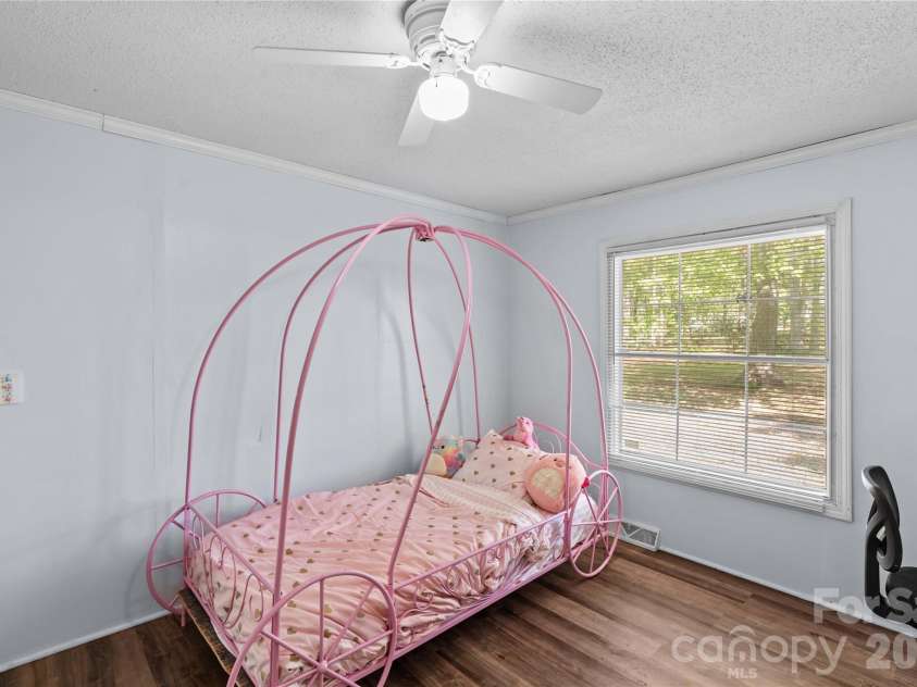 103 Keyside Lane, Mooresville, NC 28115.  MLS# CAR4367532, YatesRealty ID 9808. 