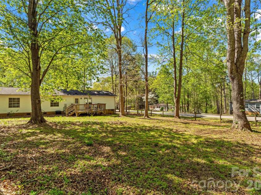 103 Keyside Lane, Mooresville, NC 28115.  MLS# CAR4367532, YatesRealty ID 9808. 
