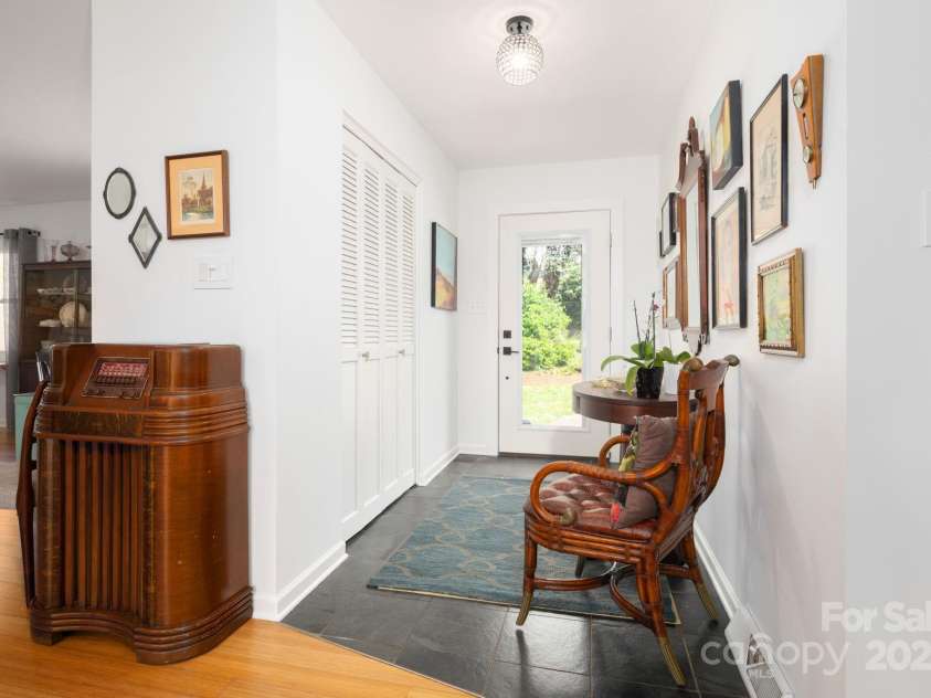 36 Brookcliff Drive, Asheville, NC 28804.  MLS# CAR4235948, YatesRealty ID 9808. Inviting Foyer with Coat Closet
